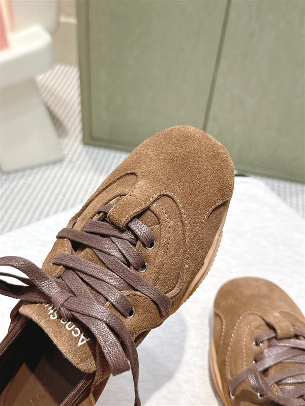 2025112716569548 310